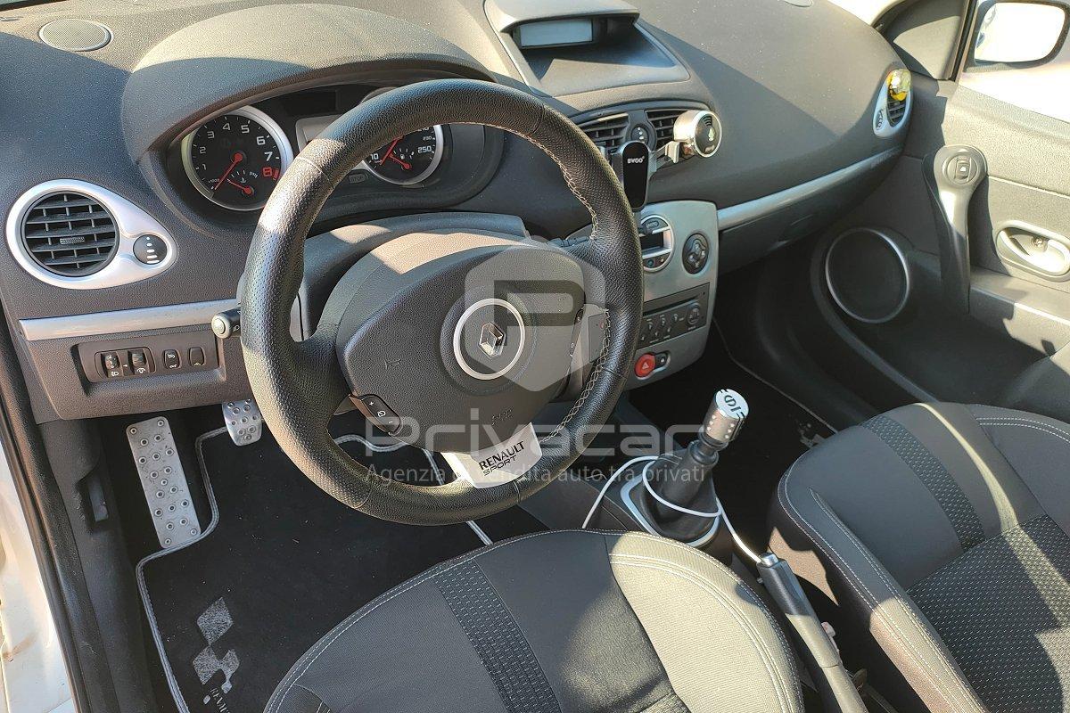 RENAULT Clio 2.0 16V 200CV 3 porte RS