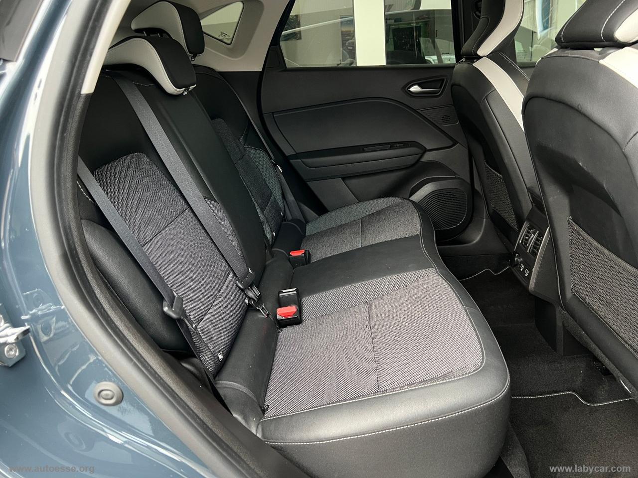 RENAULT Captur TCe 140 CV Intens