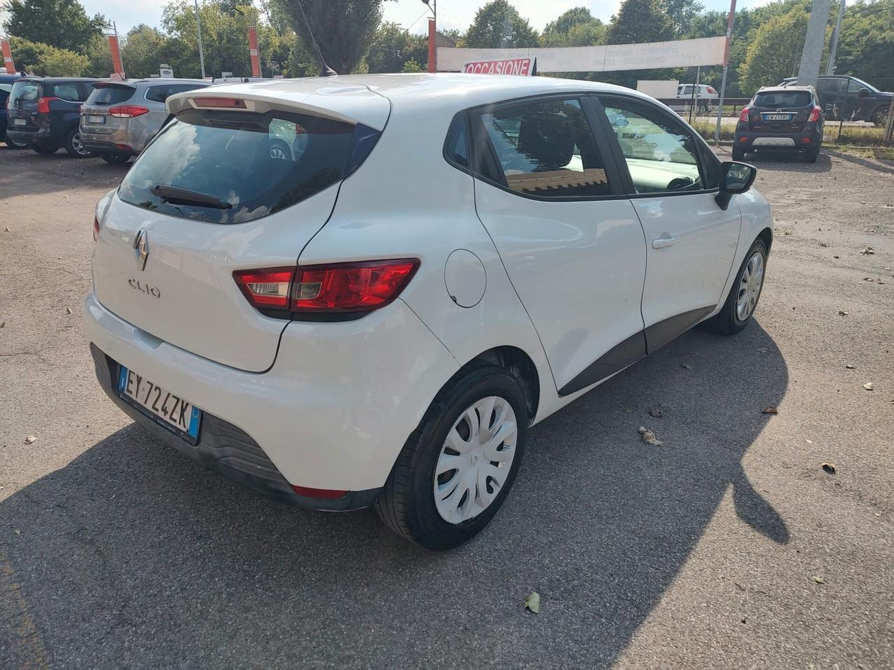 Renault Clio 1.2 75CV 5 porte Wave, OK NEOPATENTATI, GARANZIA L.12 MESI