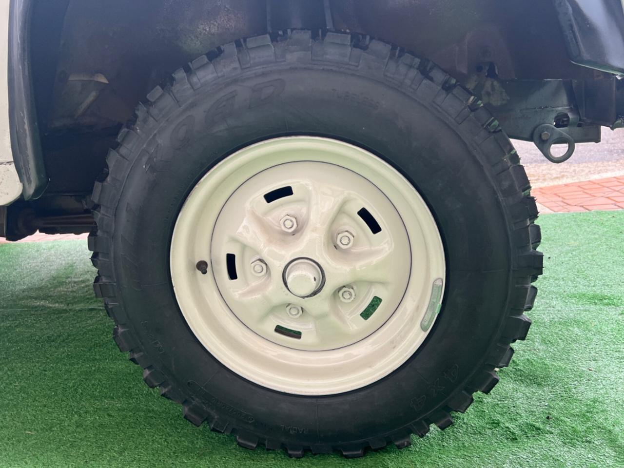 Land Rover Defender 90 2.5 Tdi CORTO 7 POSTI