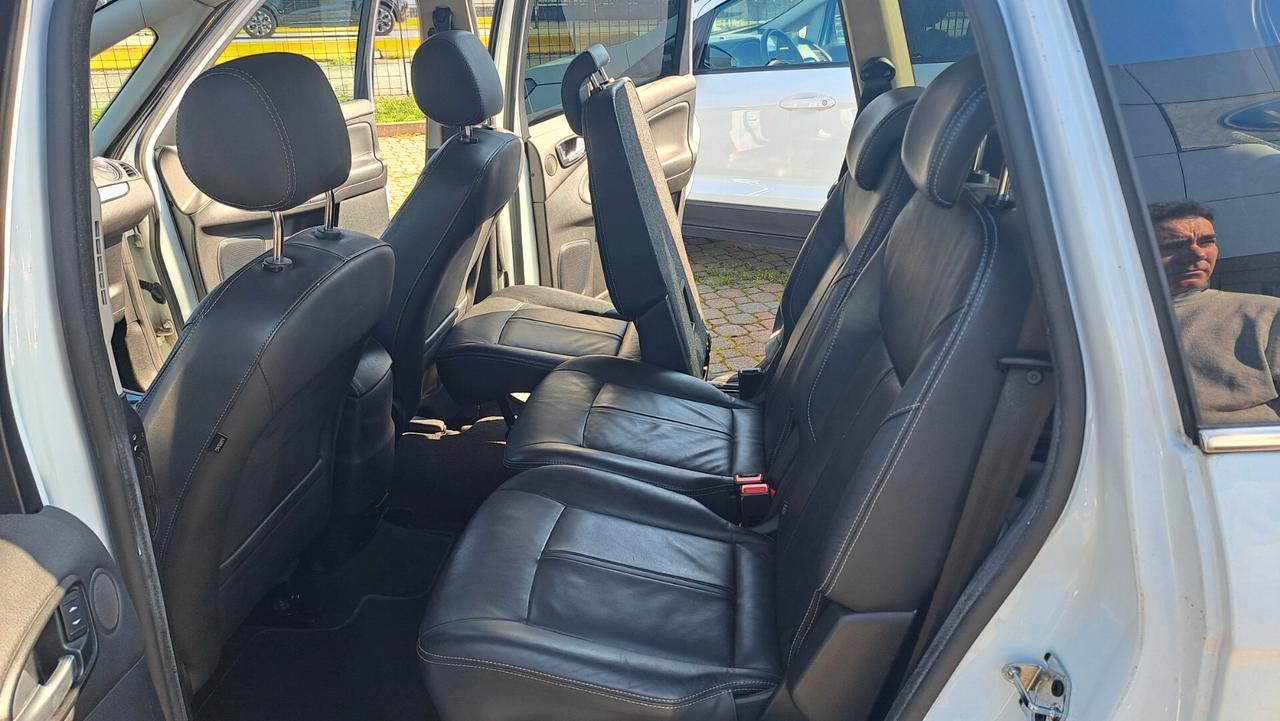 Ford S-Max 2.0 TDCi 163CV Powershift New Titanium 7 posti