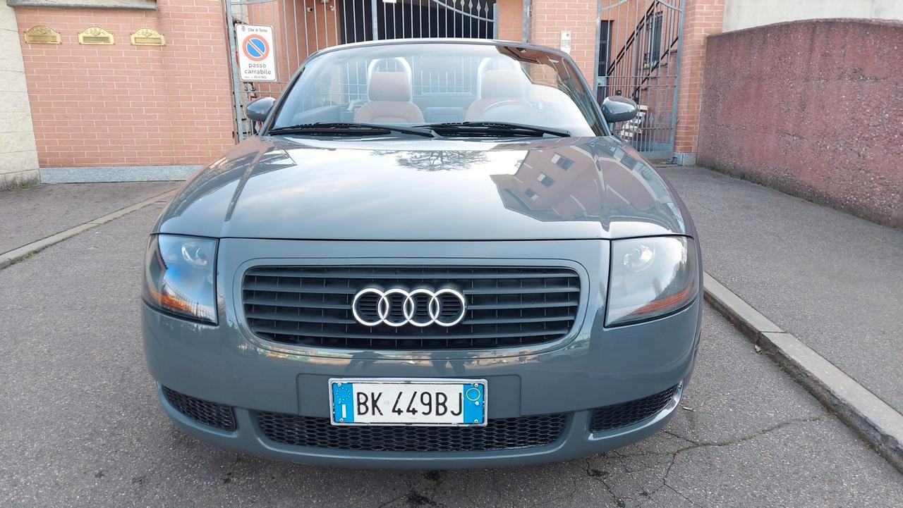 AUDI TT Roadster 1.8T 180cv S-Line