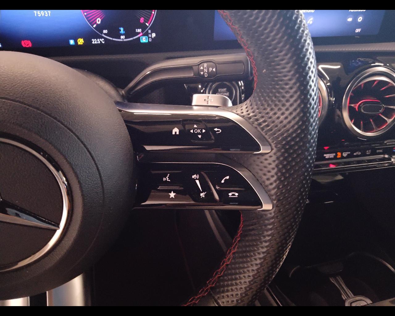 Mercedes-Benz Classe A - W177 2023 - A 180 d AMG Line Advanced Plus auto