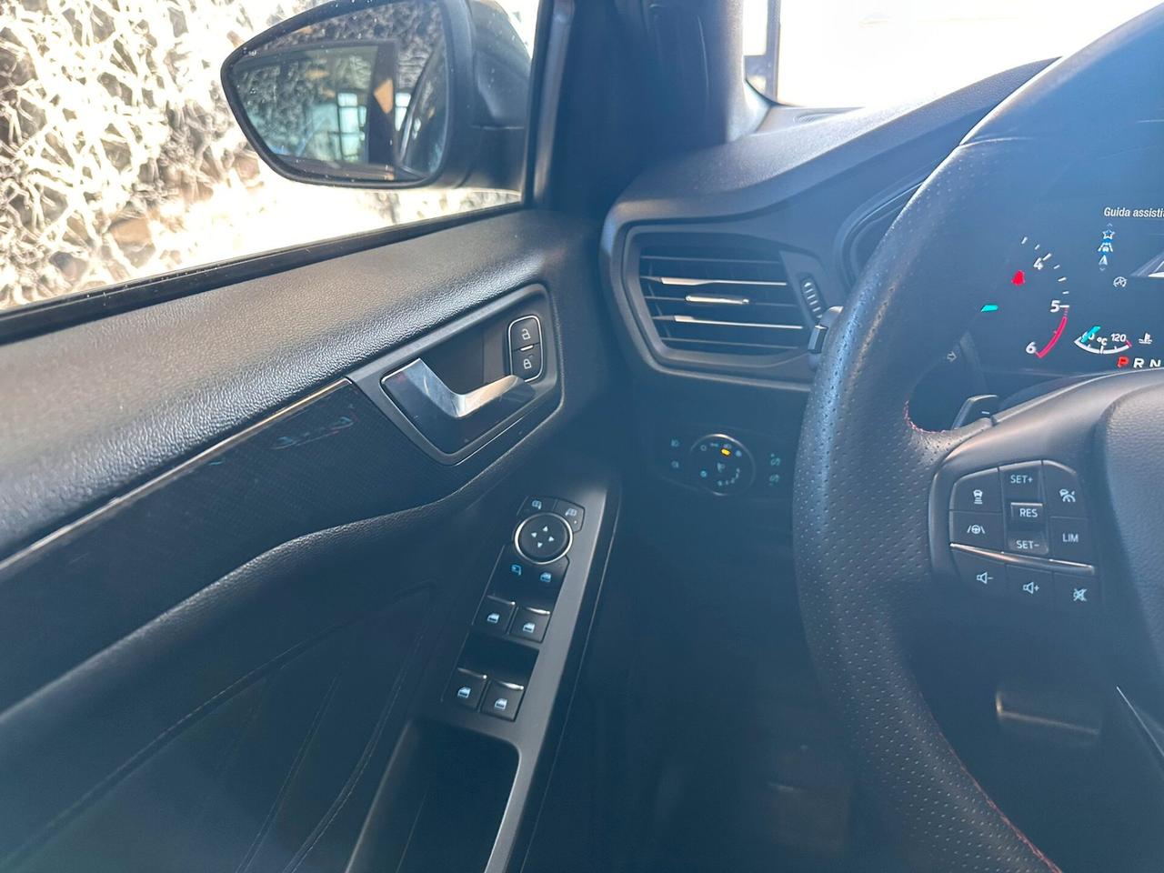 Ford Focus 1.5 EcoBlue 120 CV 5p. ST-Line