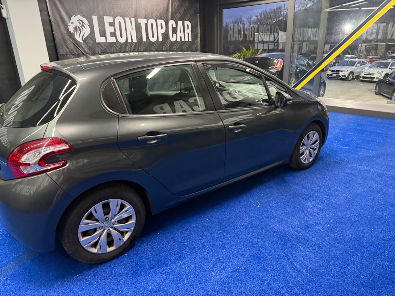 Peugeot 208 GPL valido 2035 gancio traino omologato