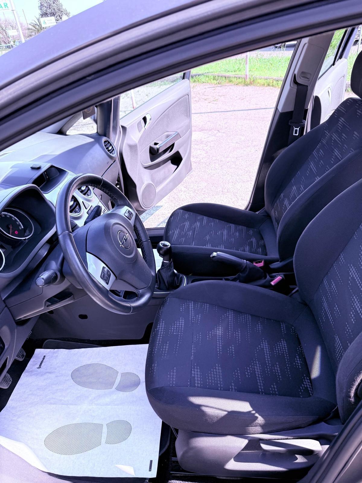 Opel Corsa 1.2 5 porte Ok neopatentati