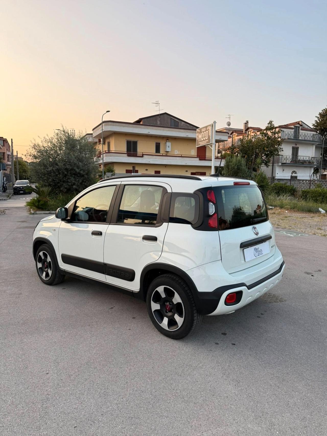 Fiat Panda 1.0 FireFly S&S Hybrid City Cross