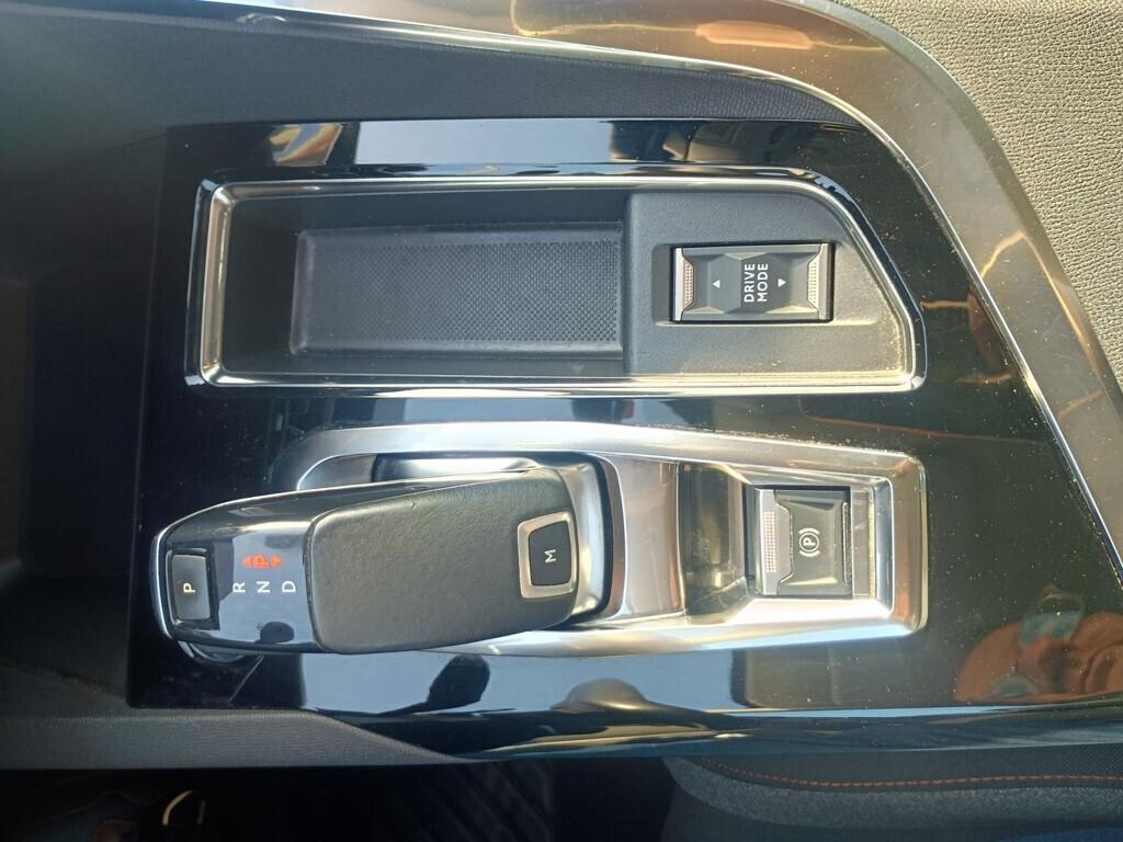 Peugeot 3008 1.5 BlueHDi 130cv EAT8 Active Pack