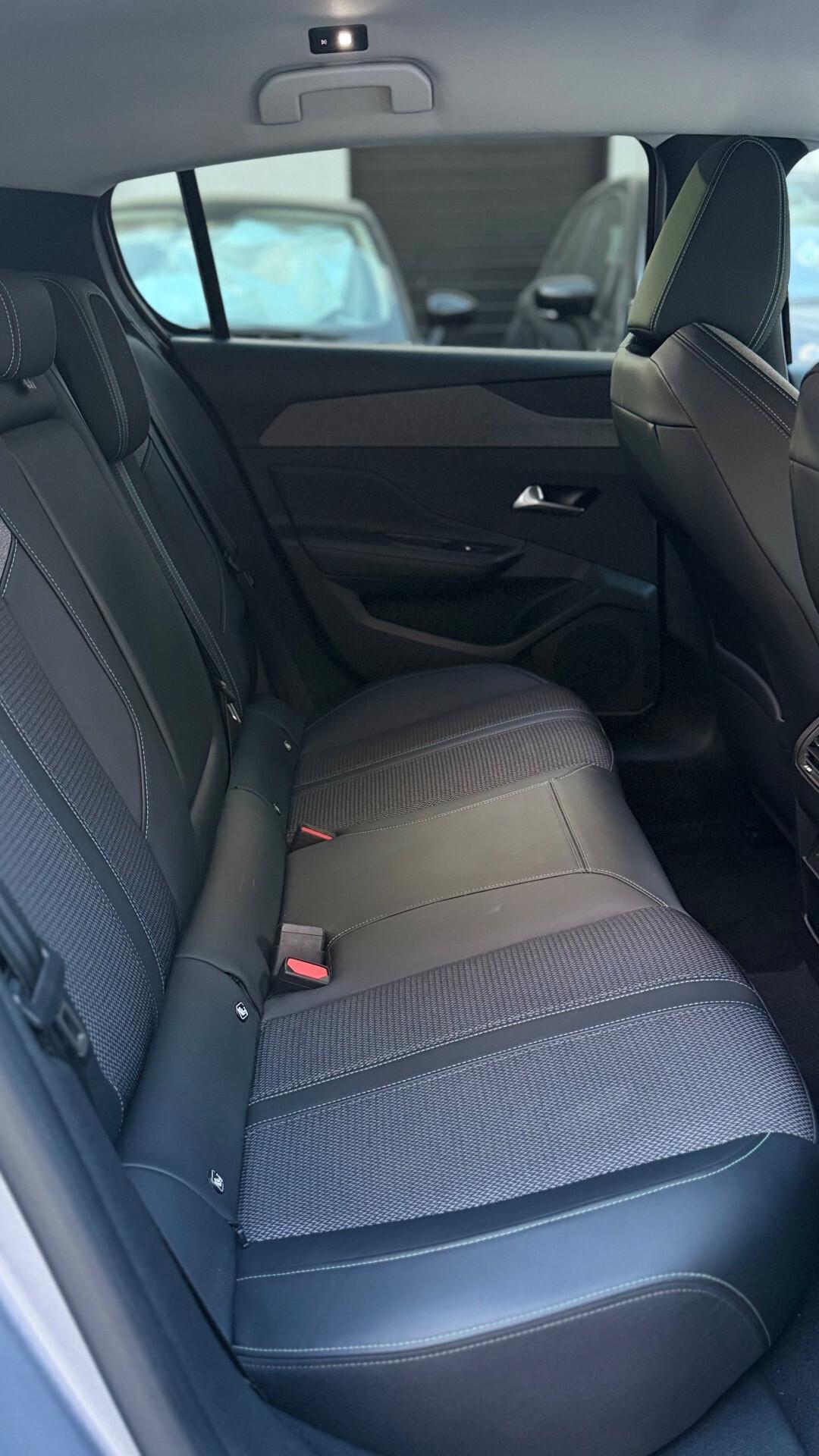 Peugeot 308 BlueHDi 130 S&S EAT8 Allure Pack