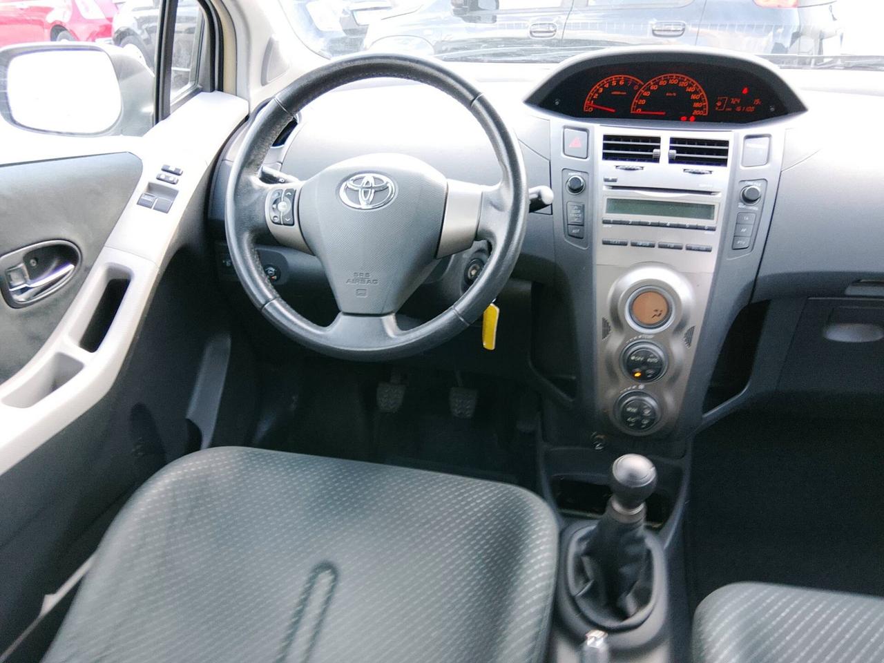 Toyota Yaris 1.0 GPL CASA MADRE