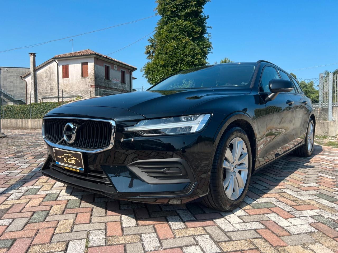 Volvo V60 B4 (d) Geartronic Momentum Business PREZZO CON FINANZIAMENTO