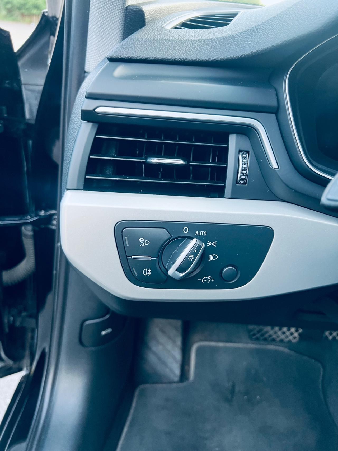Audi A4 35 TDI/163 CV S tronic Business