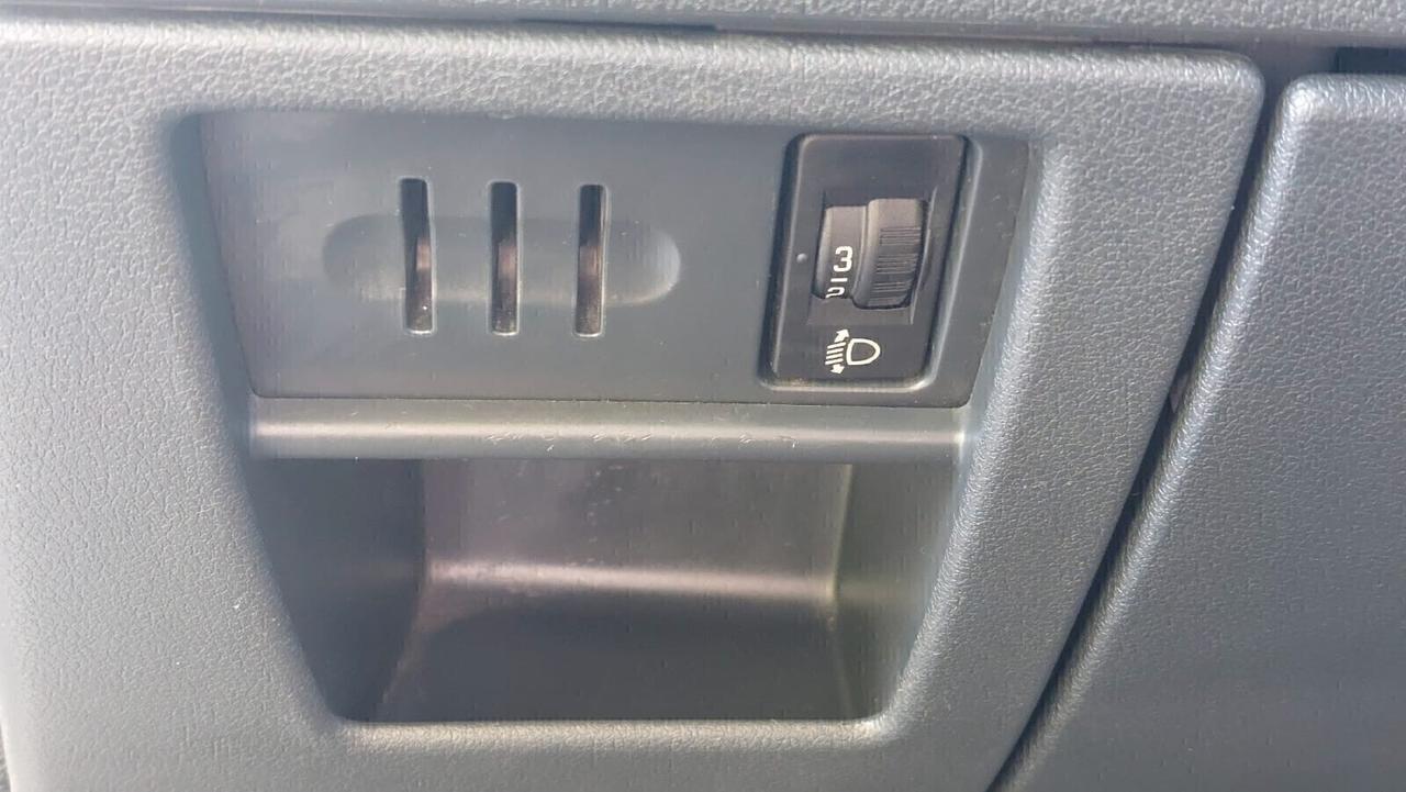 Peugeot 5008 1.6 Diesel 7 Posti Neopatentati