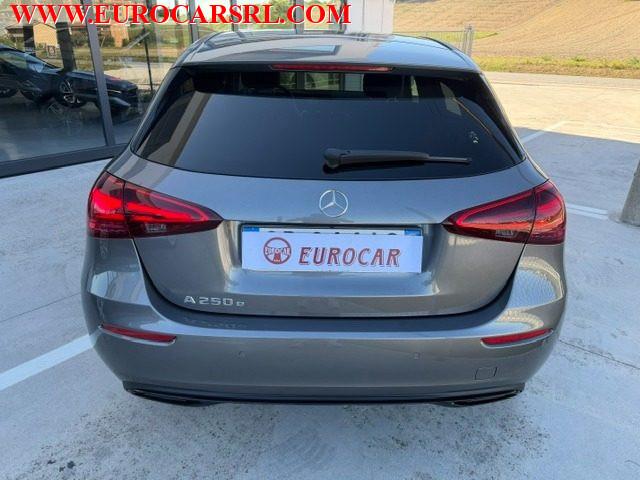 MERCEDES-BENZ A 200 Automatic Progressive Advanced Plus