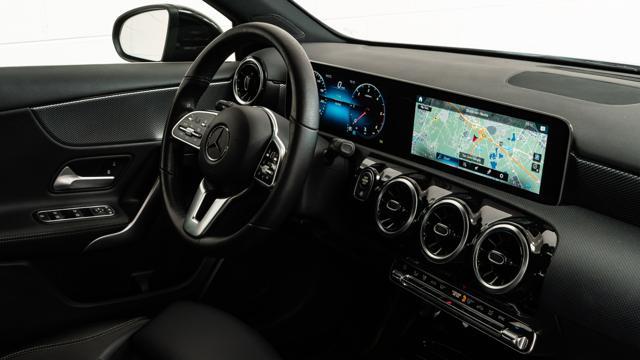 MERCEDES-BENZ A 180 d Auto IVA NEOPATENTATI PERFETTA