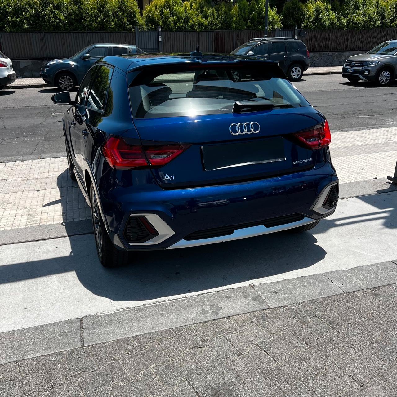 Audi A1 allstreet 30 TFSI S tronic Identity Contrast