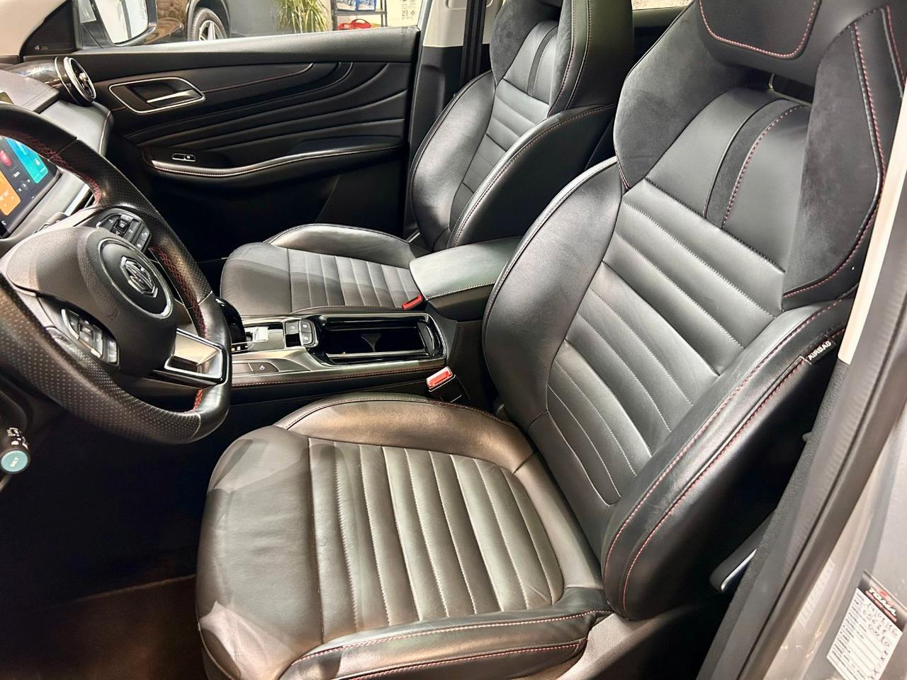 Mg HS 1.5 t Luxury auto