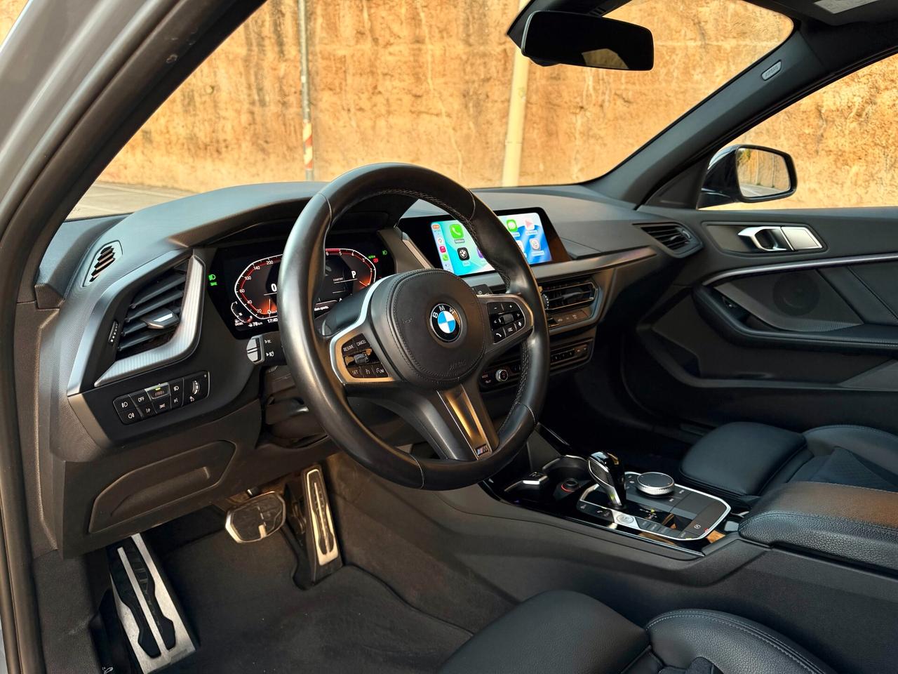 BMW 116D M-SPORT/1.5 116CV/AMBIENT LIGHTS/CAR PLAY/NEO