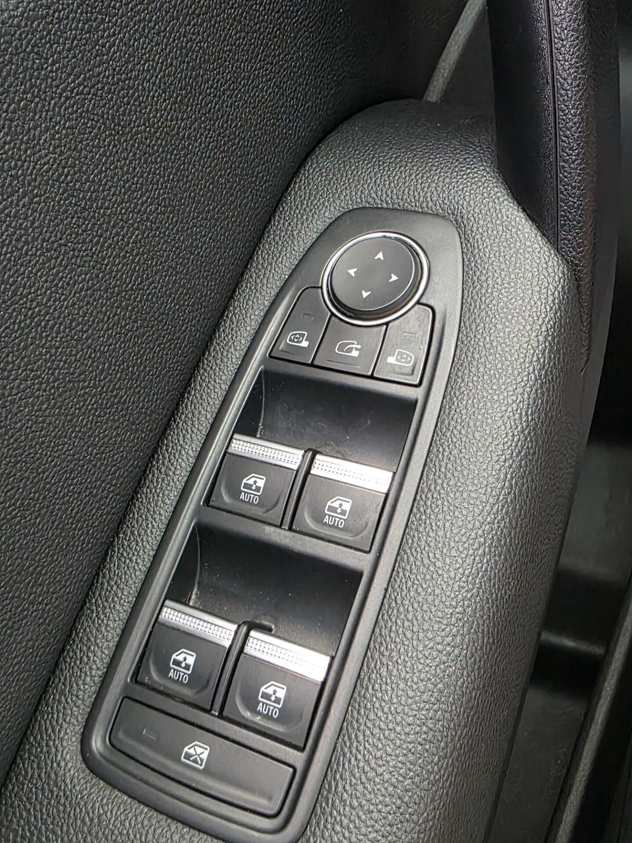 Renault Captur TCe 90CV Techno 2024 34000km