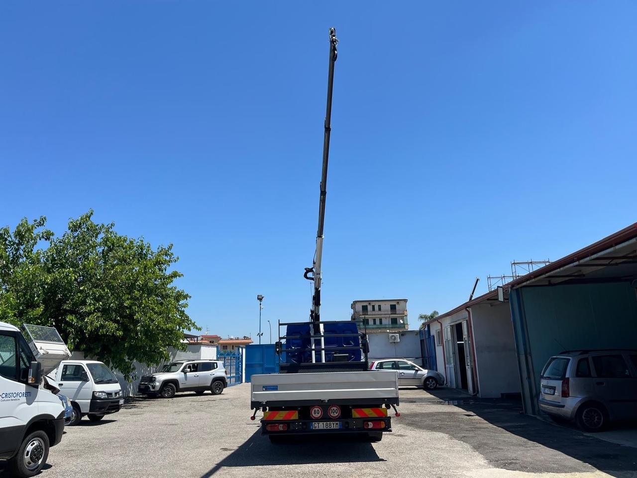 Renault midlum 100/220-6.2/214 cv-cass. Con gru -2003