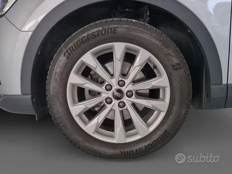 Audi Q3 35 TDI S tronic Business