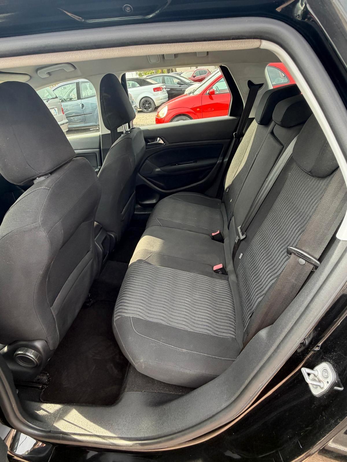 Peugeot 308 1.6 e-HDi 115 CV Stop&Start Business