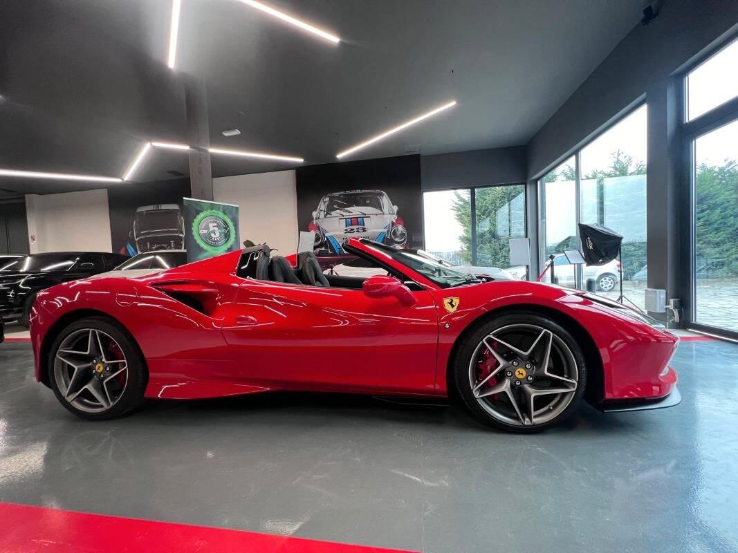 Ferrari F8 3.9