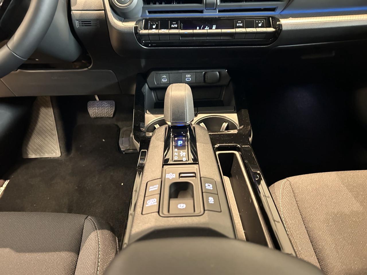 Toyota PRIUS PLUG-IN LOUNGE MY23