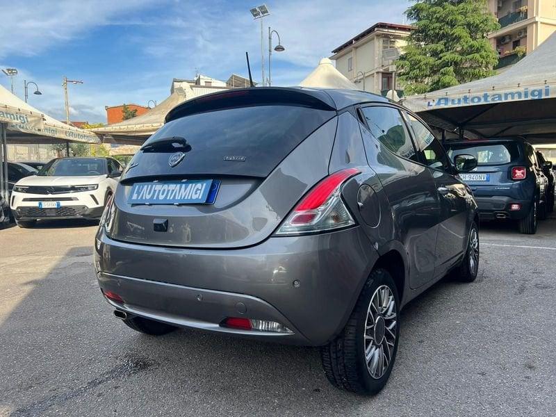 Lancia Ypsilon 1.0 FireFly 70cv Hybrid Gold Plus