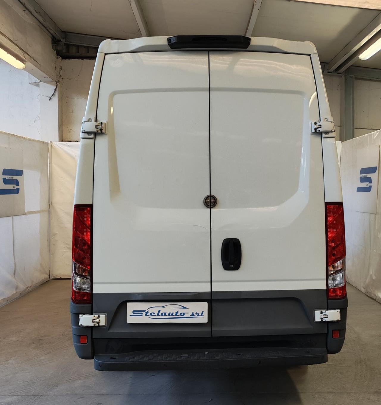 Iveco Daily 2.3 HPT DIESEL 2017 EURO 6