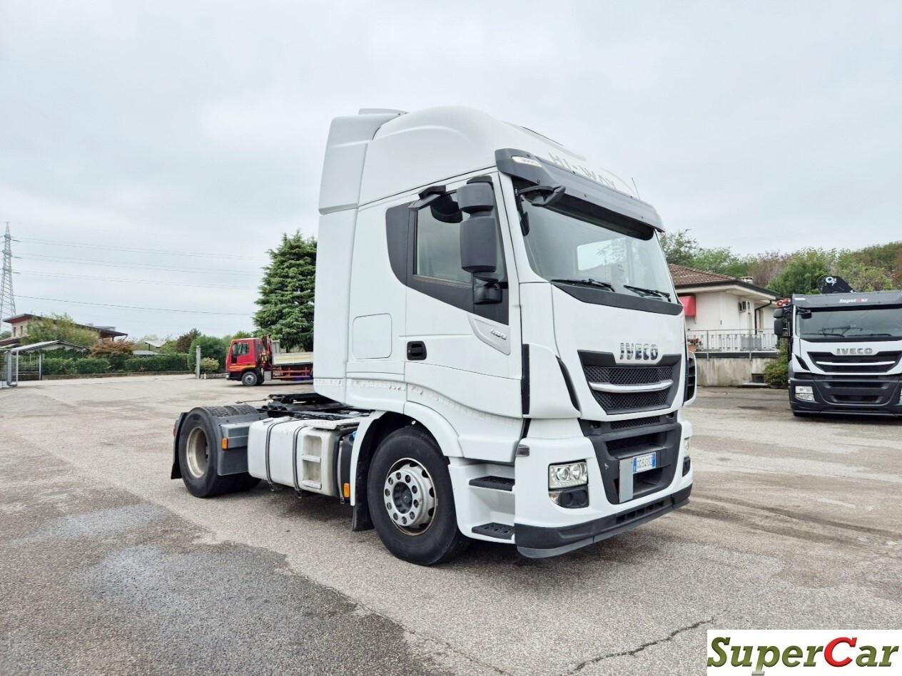 IVECO STRALIS 440T48 trattore stradale