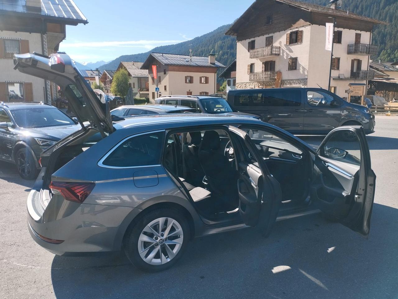 Skoda Octavia 2.0 TDI EVO SCR 150 CV DSG 4x4 Wagon Executive