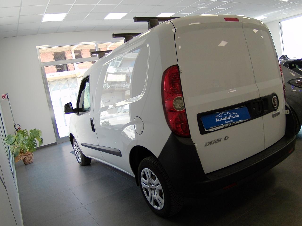 Fiat Doblò 1.6 MJT 105CV S&S 3 posti Cargo Lounge