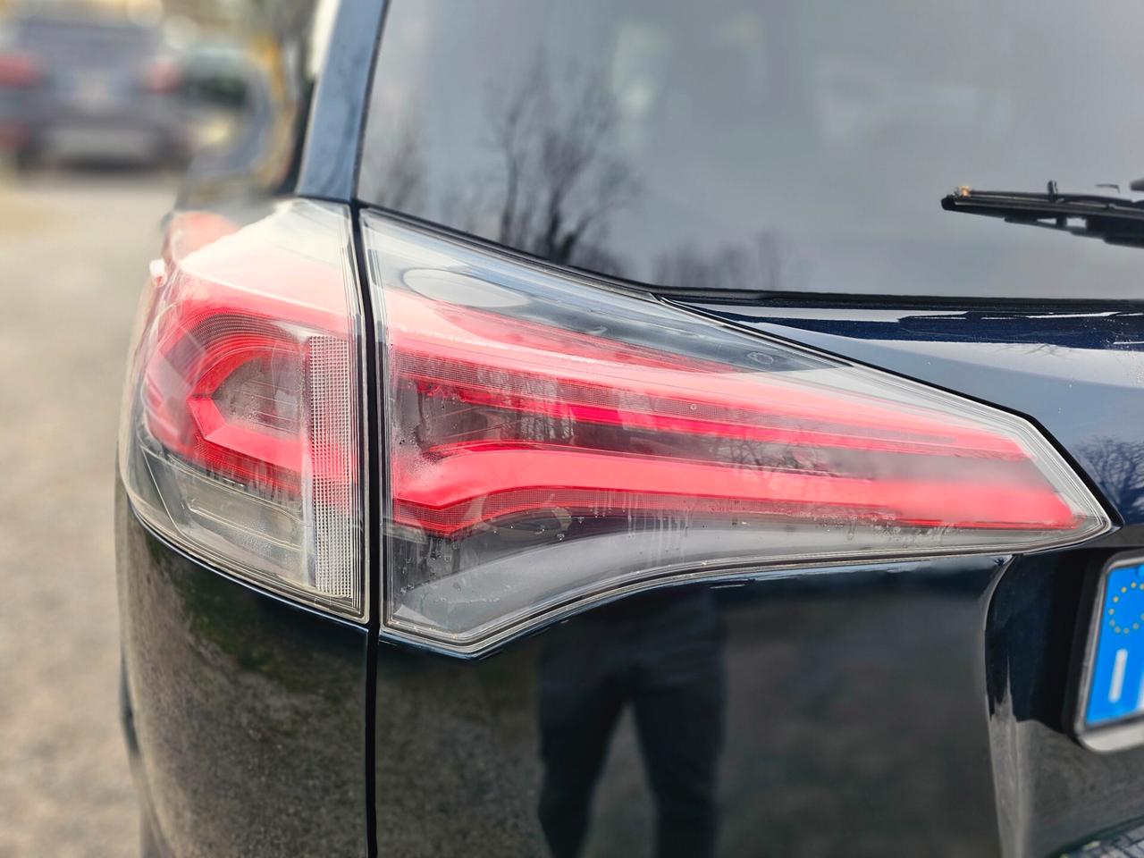 Toyota RAV 4 RAV4 2.0 D-4D 2WD Business