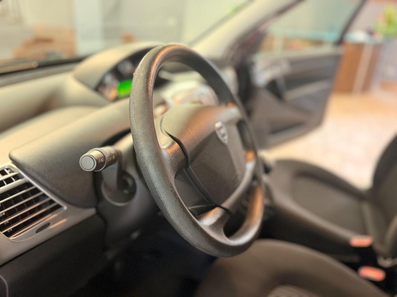 Lancia Ypsilon 1.2 69 CV Platinum