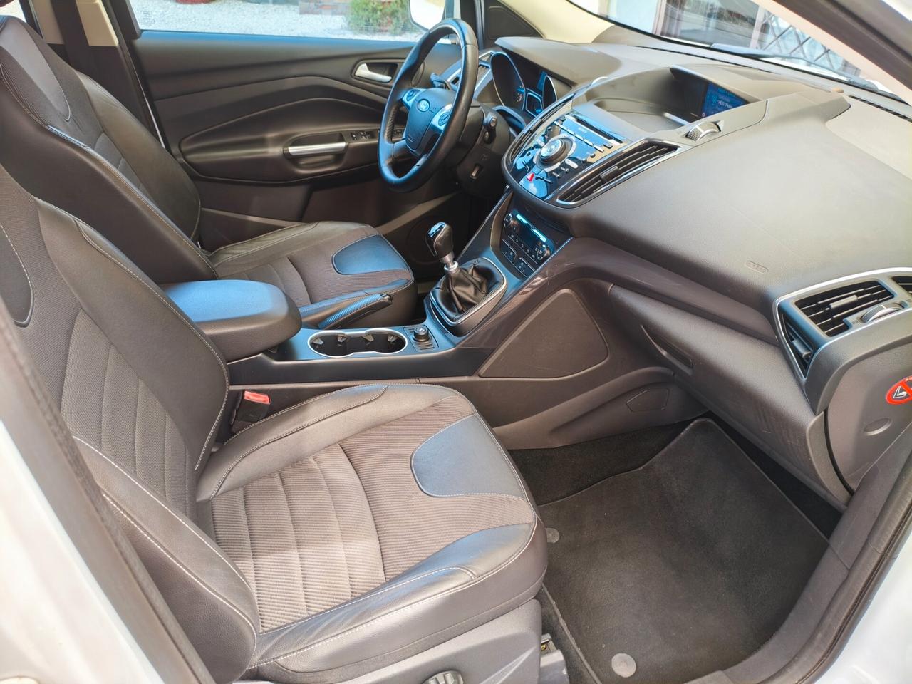 Ford Kuga 2.0 TDCI 120 CV S&S 2WD Titanium