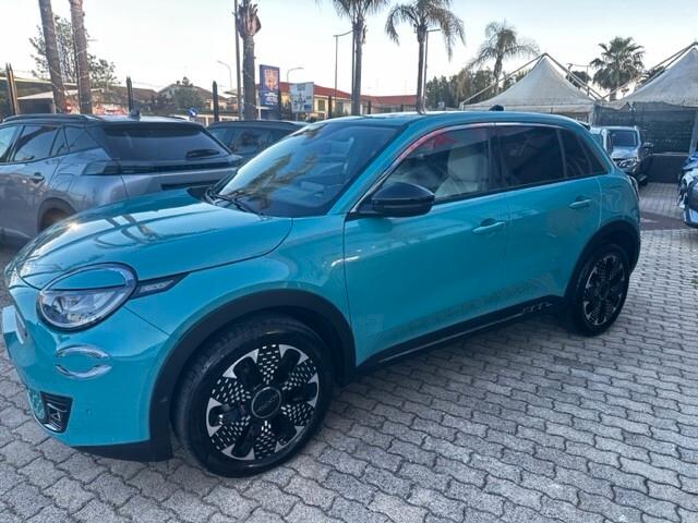 Fiat 600 Hybrid DCT MHEV La Prima