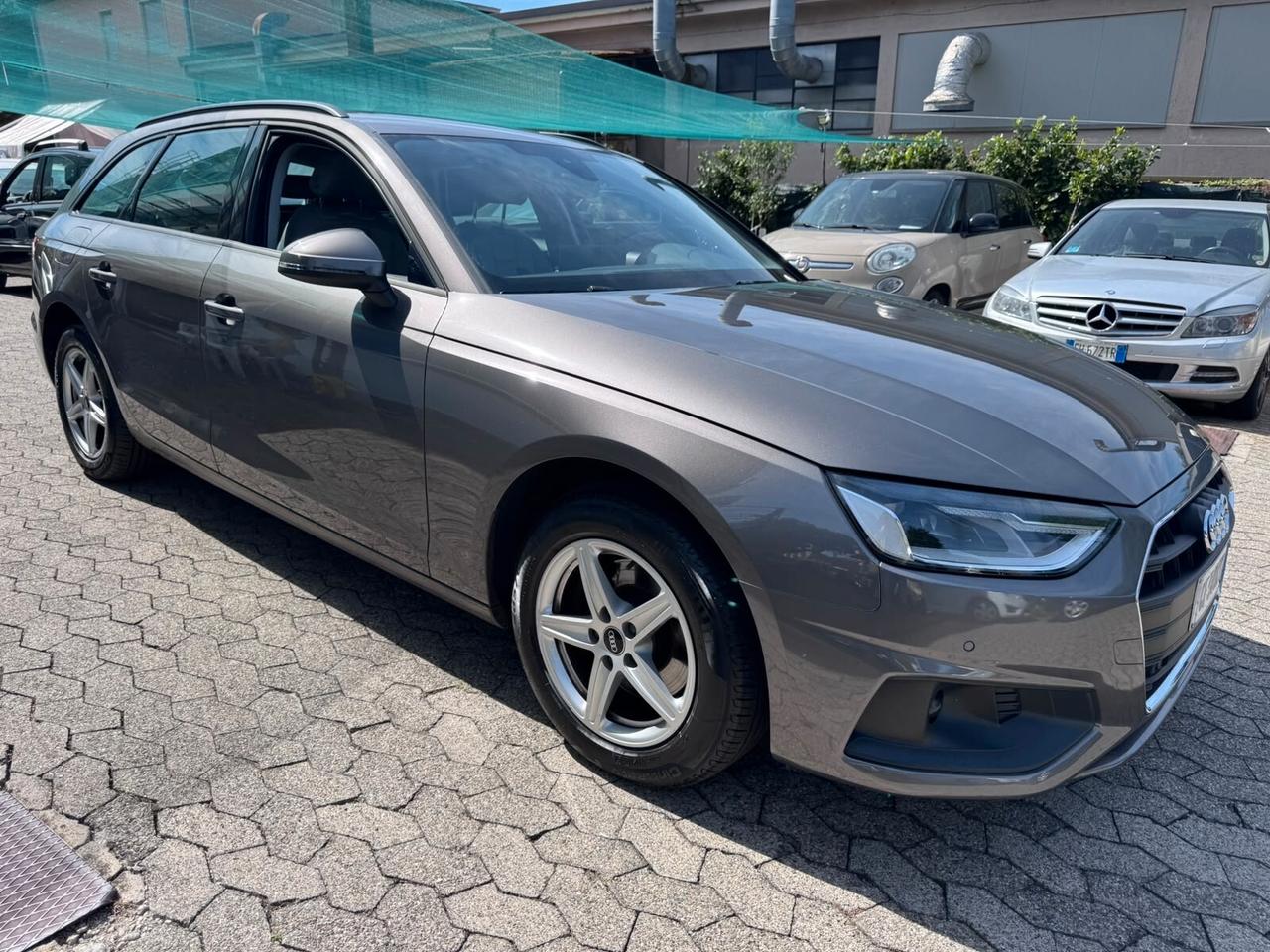 Audi A4 Avant 30 TDI/136 CV S tronic Business Advanced*EURO6