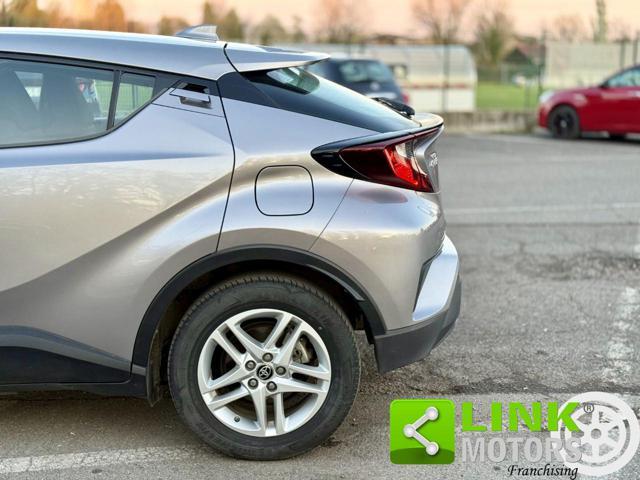 TOYOTA C-HR 1.8 Hybrid E-CVT Active