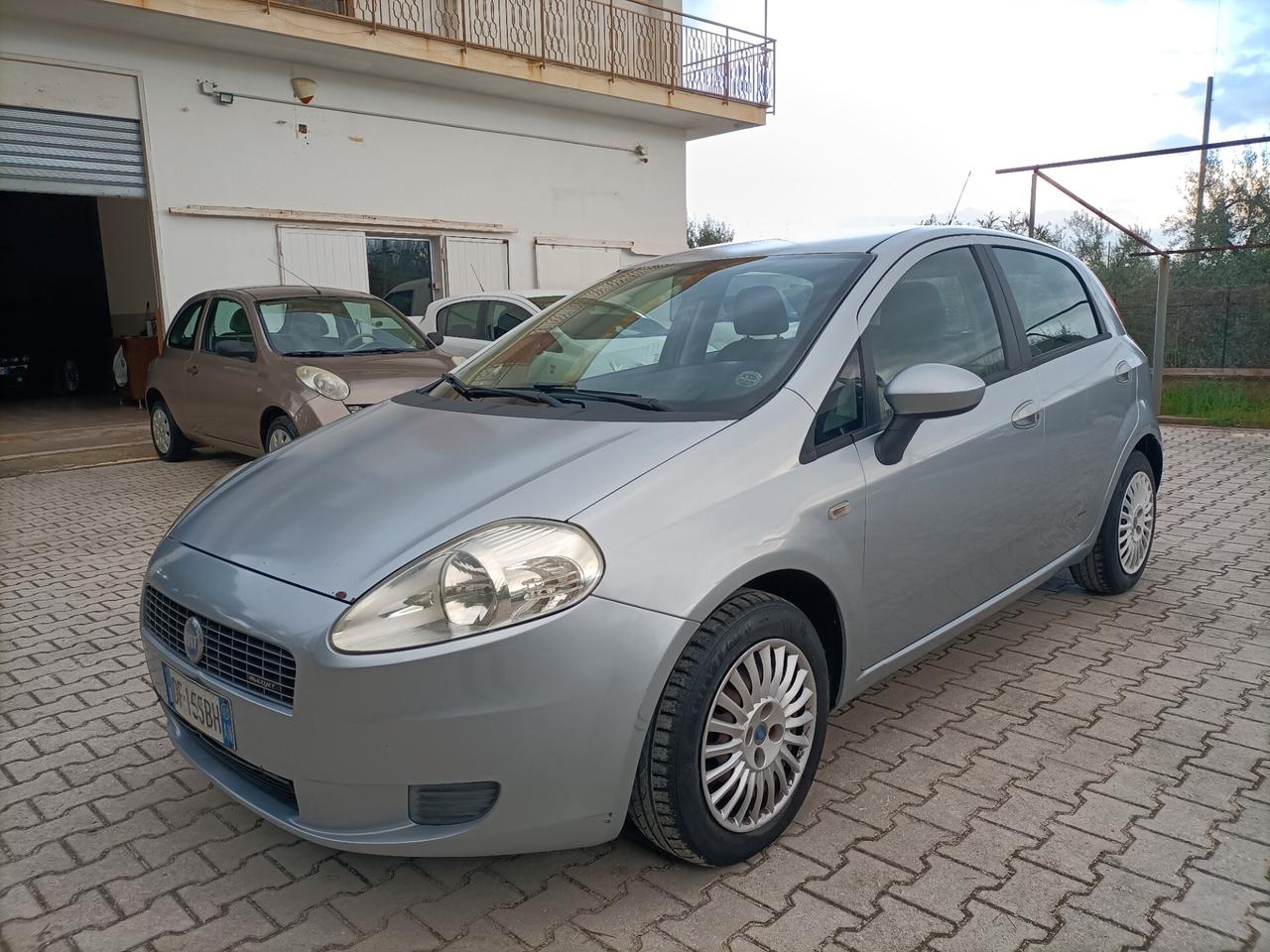 Fiat Grande Punto 1.3 MJT 75 CV 5 porte Dynamic