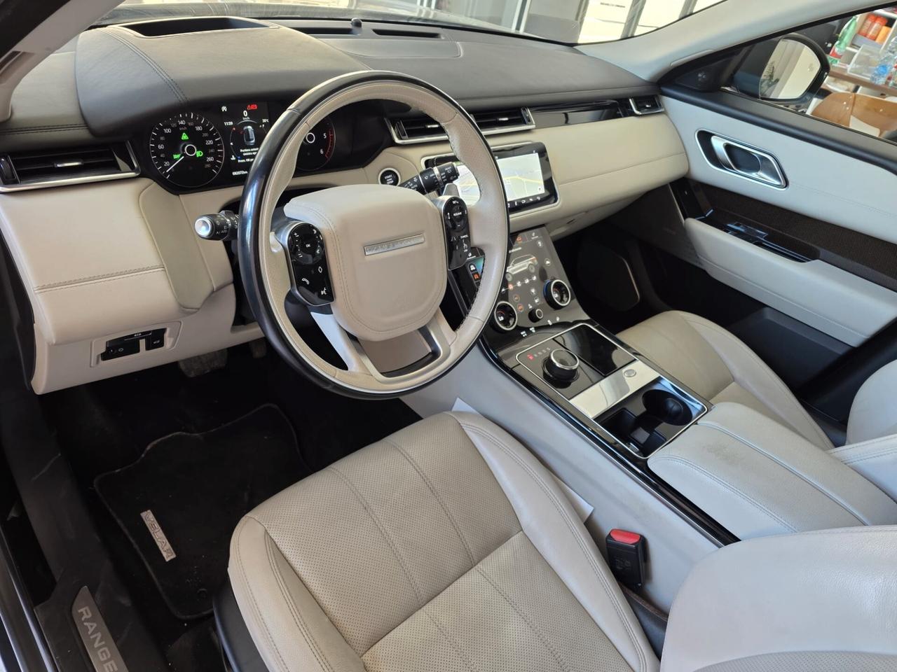 Land Rover Range Velar 3.0D V6 300 CV R-Dynamic HSE