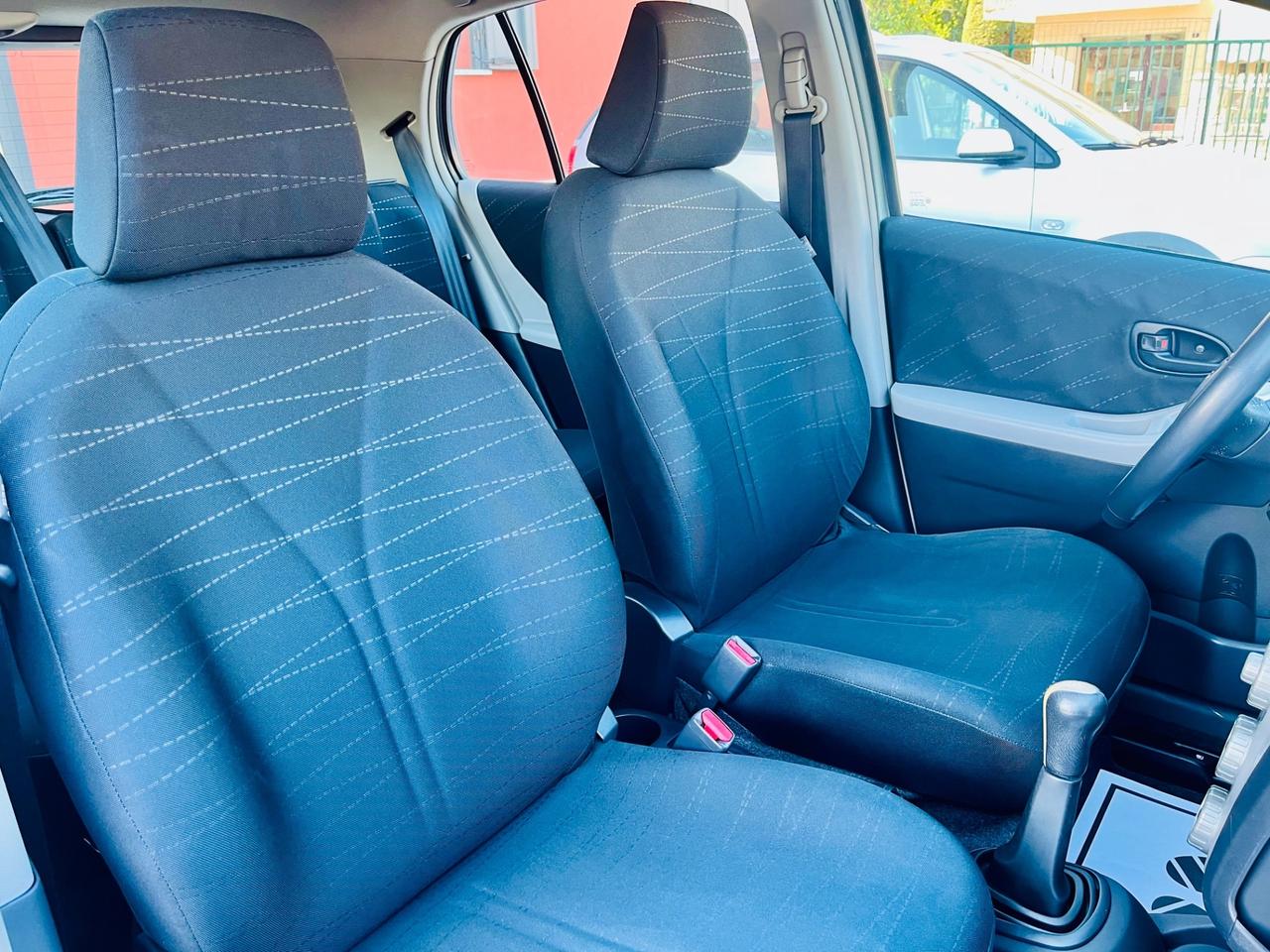 Toyota Yaris 1.0 5 porte