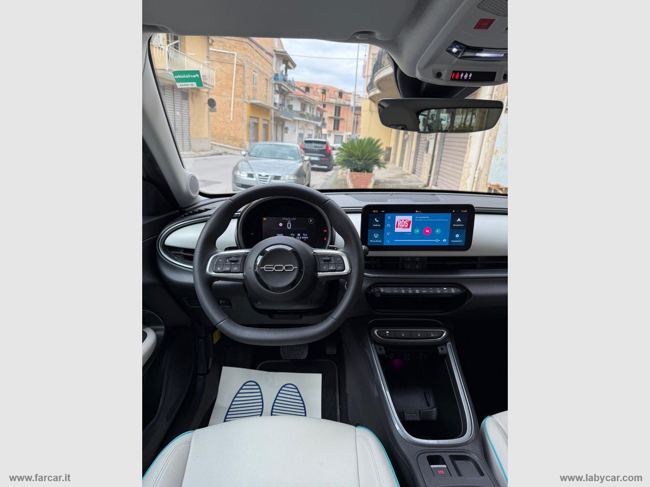 FIAT 600 Hybrid 110 CV DCT MHEV La Prima II