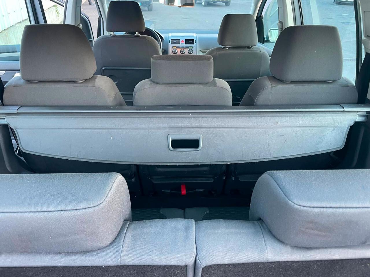 Volkswagen Touran 1.9 TDI 105CV 7 POSTI