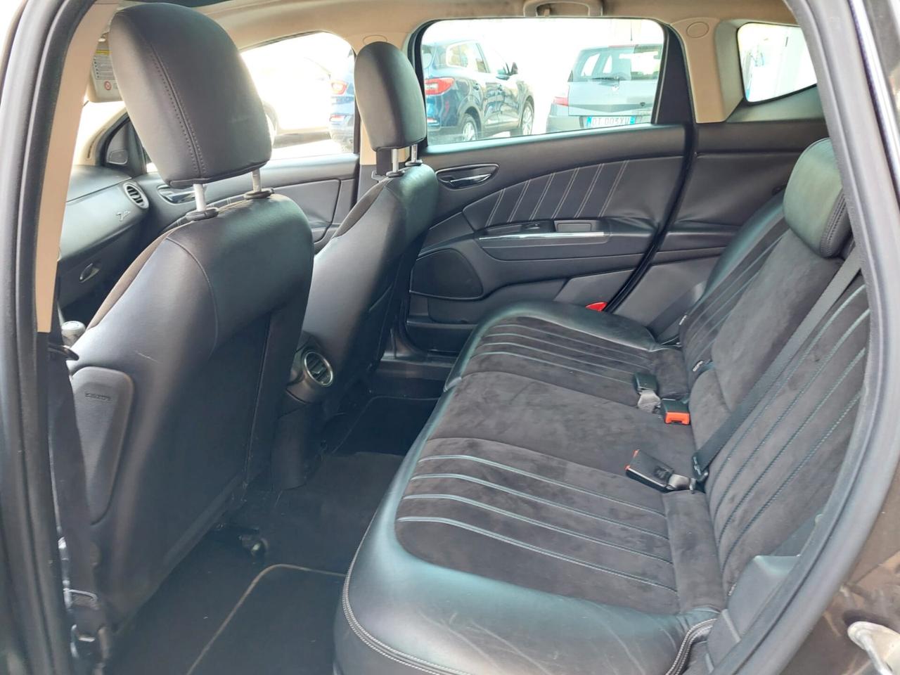 Lancia Delta 1.6 MJT DPF Platino