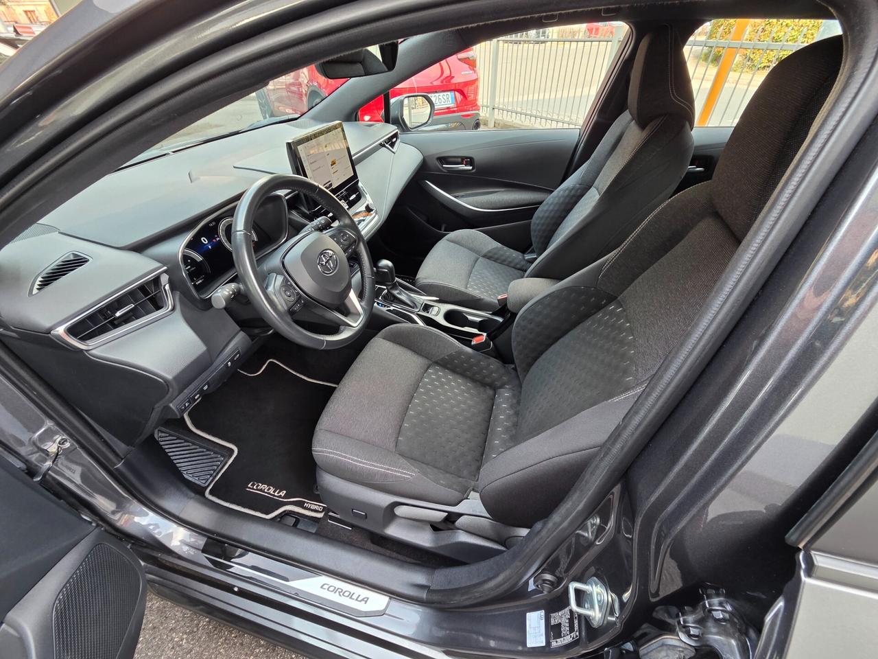 Toyota Corolla Touring Sports 1.8h AUT. + TECH PACK