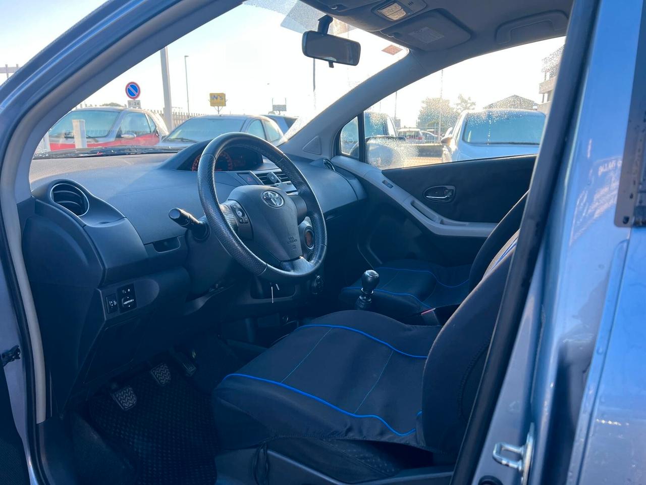 Toyota Yaris 1.3 5 porte Sol