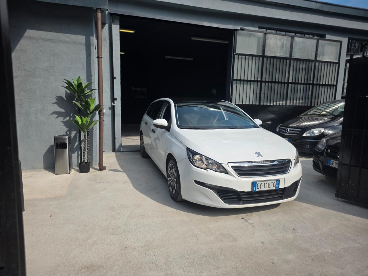 Peugeot 308 BlueHDi 100 S&S SW Business