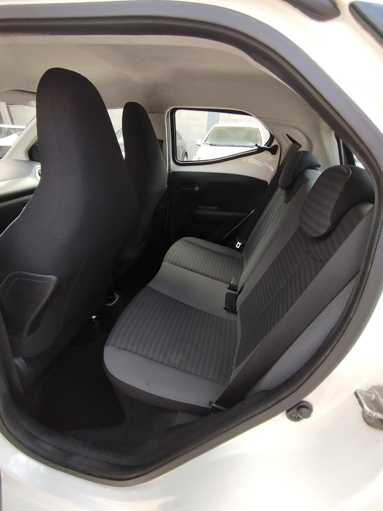 Toyota Aygo 1.0 VVT-i 72 CV 5 porte x-business