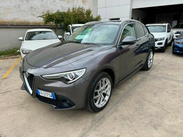 Alfa Romeo Stelvio 2.2 Turbodiesel AT8 Q4 Executive con Gancio traino Originale